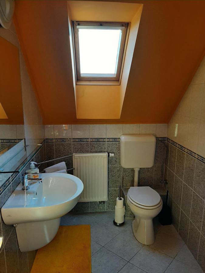 Kondics Apartmanhaz Sárvár Eksteriør bilde