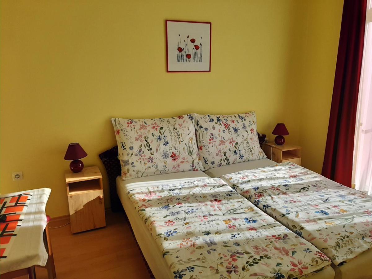 Kondics Apartmanhaz Sárvár Eksteriør bilde